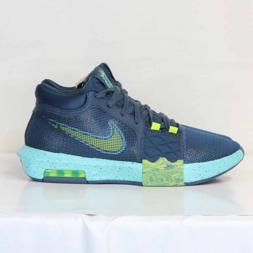 Nke Lebron Witness 8 Navy Cyber Green Frost Basketball Shoe NWT - Picture 5 of 10